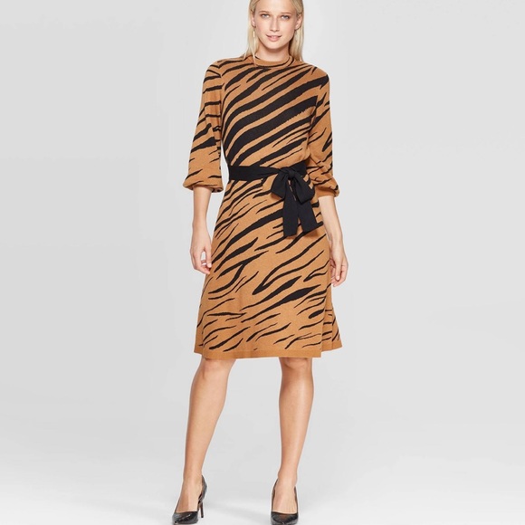 Who What Wear Dresses & Skirts - *Host Pick* Who What Wear Animal Print Dress